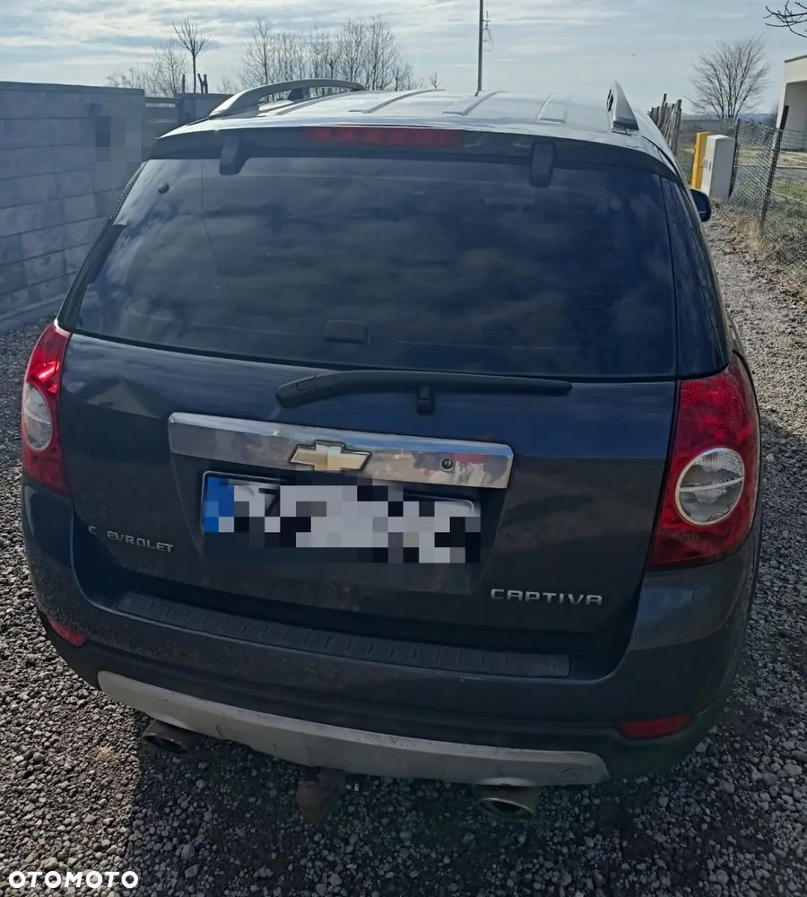 Chevrolet Captiva 2.0 4WD 7 Sitzer Automatik LT Exclusive - 2