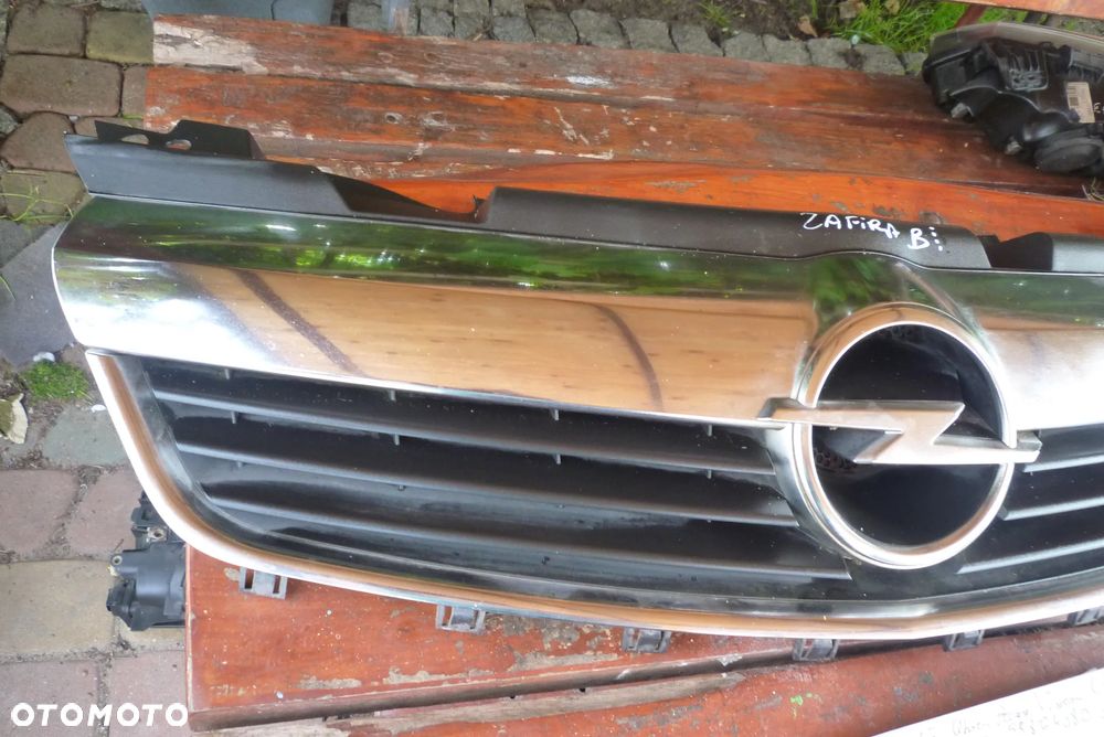 atrapa grill Opel Zafira B - 3