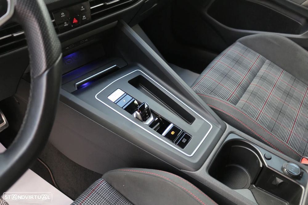 VW Golf 2.0 TSI GTI DSG Performance - 19