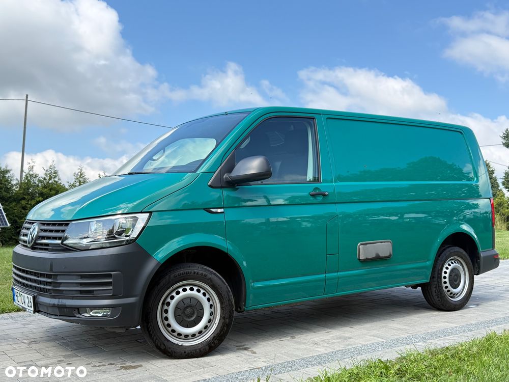 Volkswagen Transporter - 1
