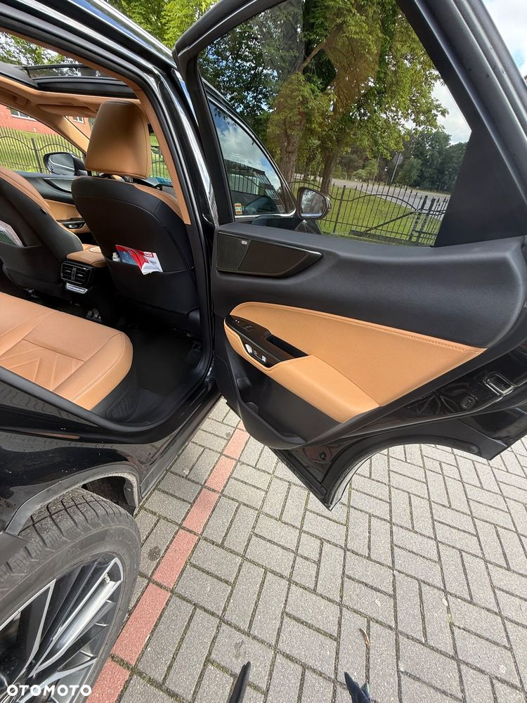 Lexus NX 350h Omotenashi AWD - 18