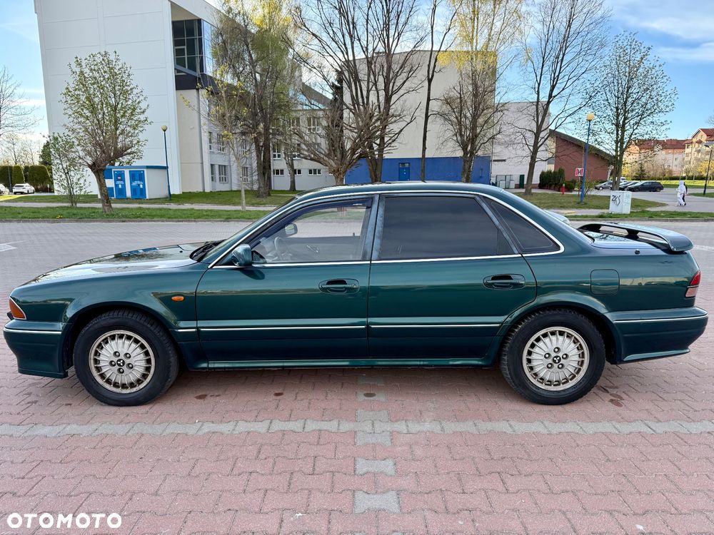 Mitsubishi Sigma - 3