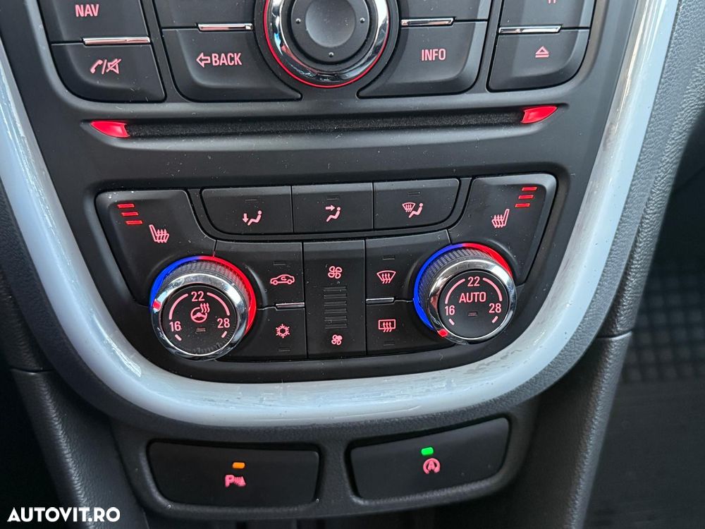 Opel Mokka 1.6 CDTI ECOFLEX Start/Stop Color Innovation - 13