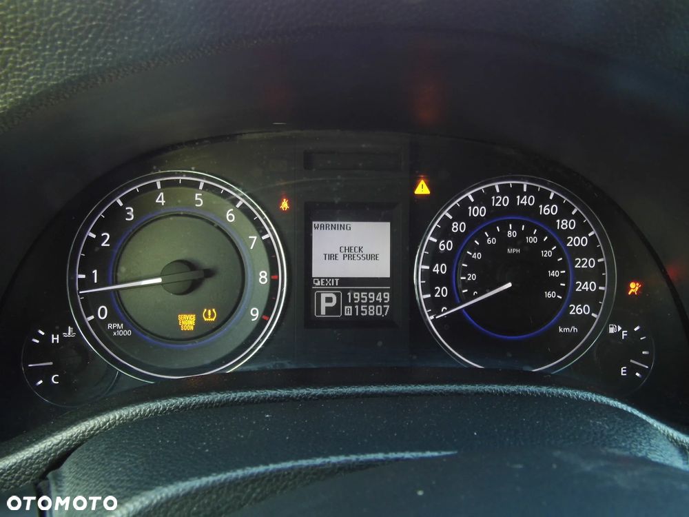 Infiniti G G37 AWD - 23