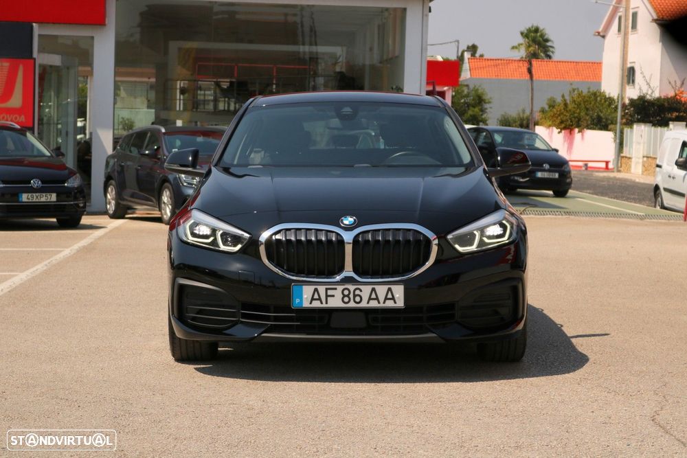 BMW 118 d Pack Desportivo M — fotografia 13