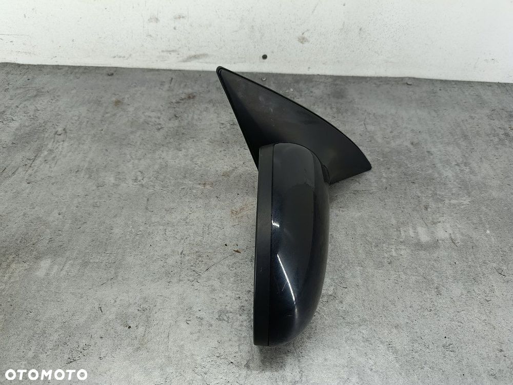 LUSTERKO PRAWE HYUNDAI I30 I CW FL 87620-2R400 9F - 4