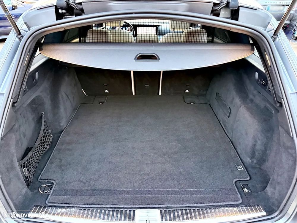 Mercedes-Benz E 43 AMG 4Matic 9G-TRONIC - 39