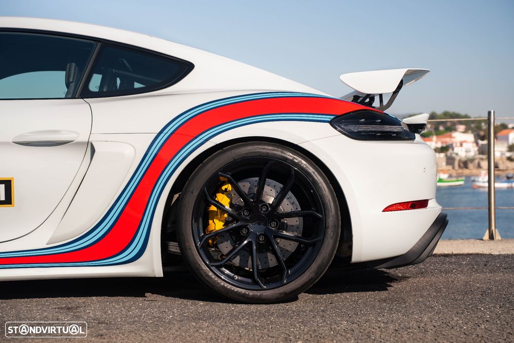 Porsche 718 Cayman GT4 PDK - 6