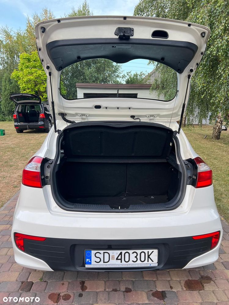 Kia Rio 1.2 Business Line - 6