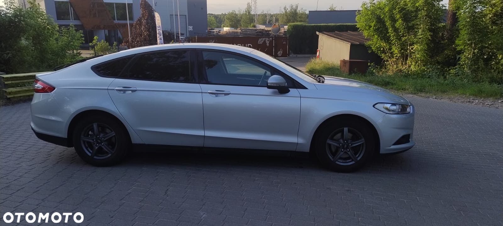 Ford Mondeo 2.0 TDCi Ambiente - 4