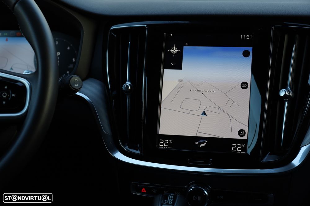 Volvo V60 2.0 D3 R-Design Geartronic - 12