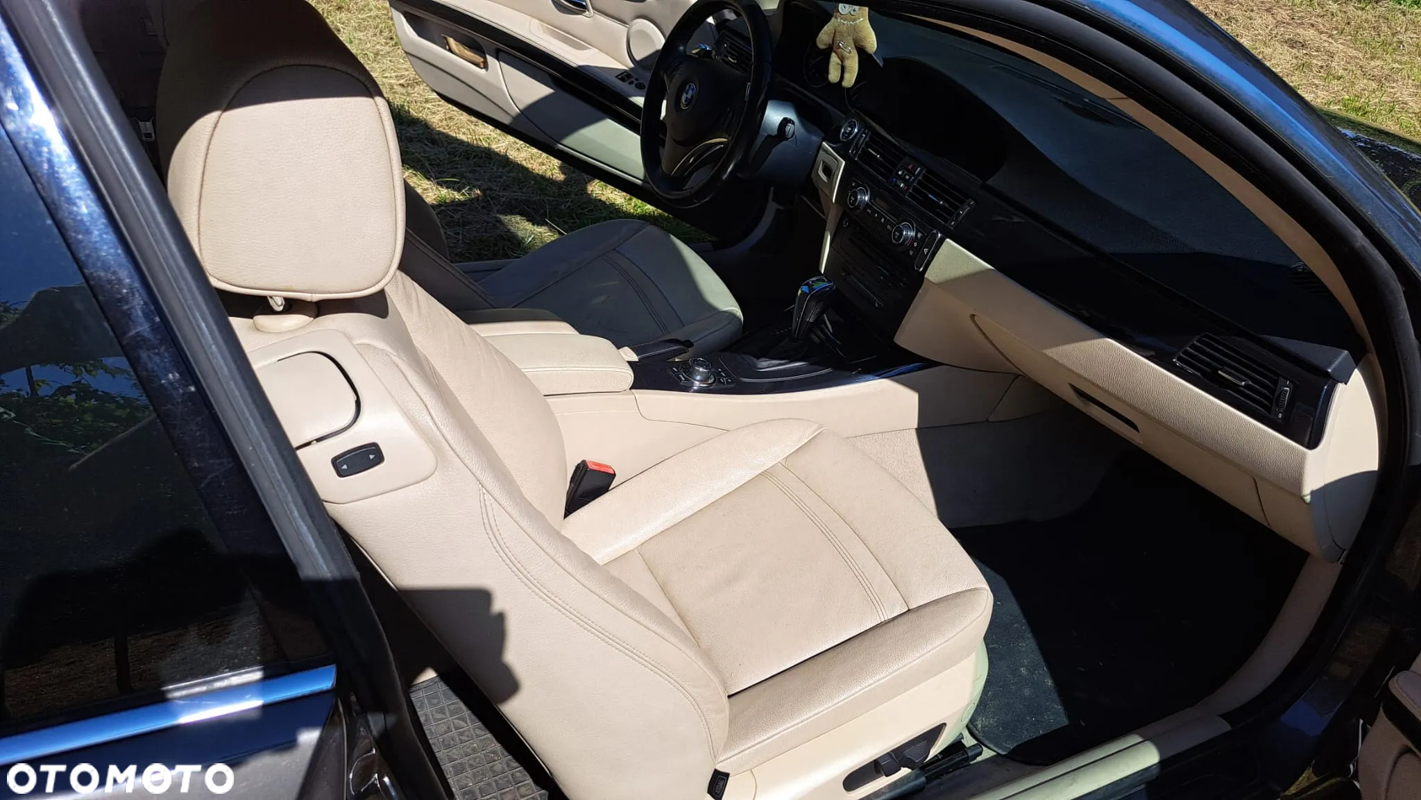 BMW Seria 3 325i Coupe - 18