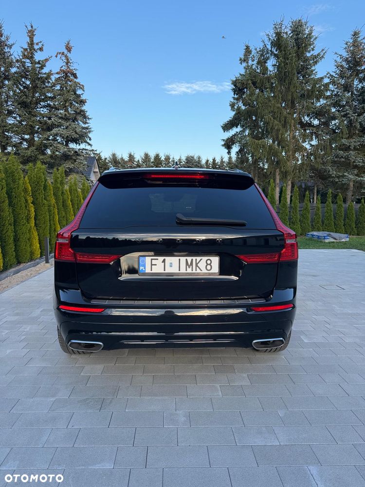 Volvo XC 60 B5 D AWD R-Design - 12