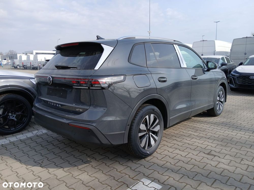 Volkswagen Tiguan - 6