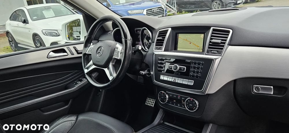 Mercedes-Benz ML 250 BlueTec 4-Matic - 16