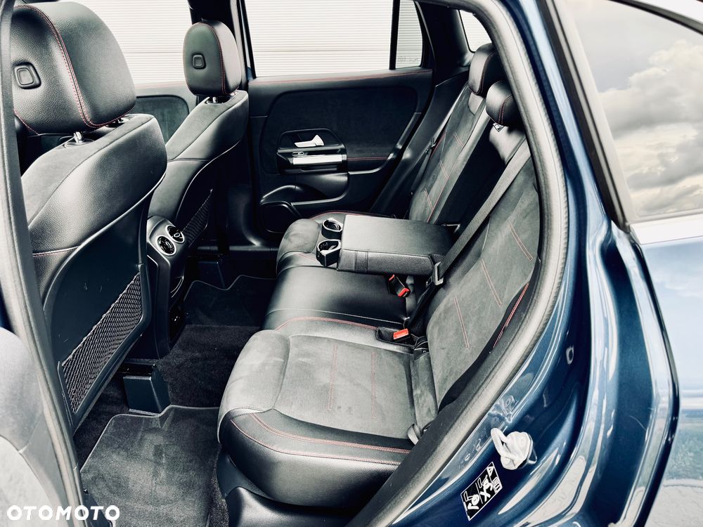 Mercedes-Benz GLA 200 d 8G-DCT AMG Line - 31