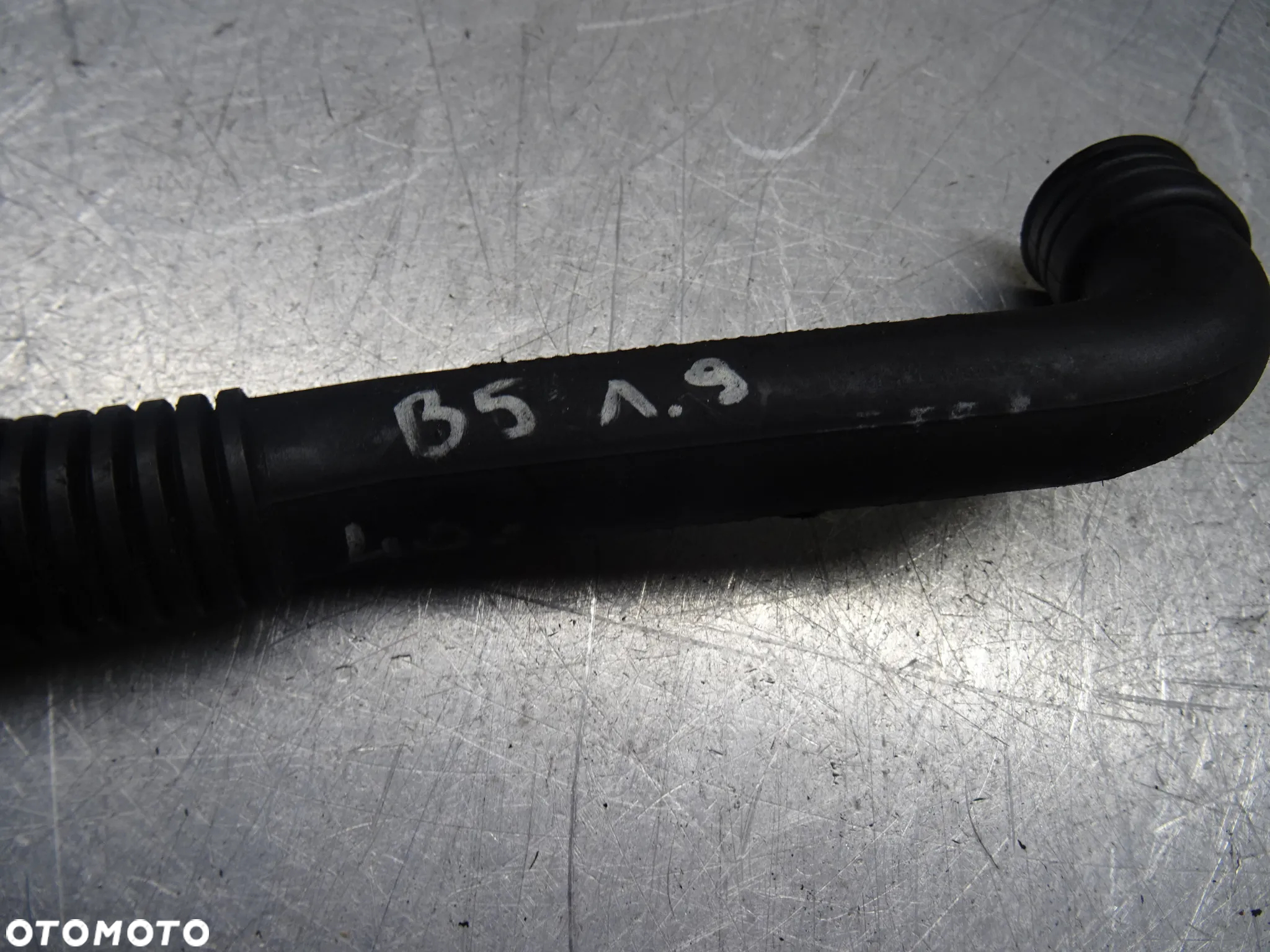 VW Passat B5 FL 1.9 TDI ODMA RURKA ODPOWIETRZAJĄCA 038103493AE - 3