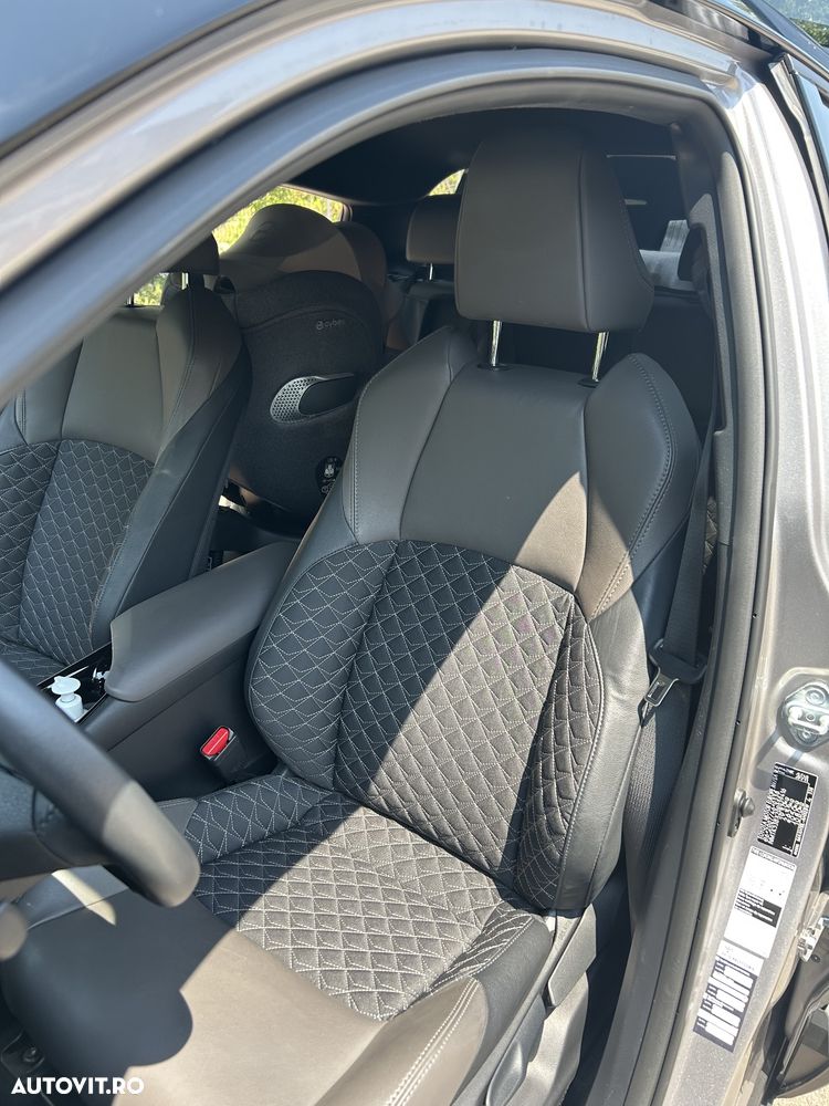 Toyota C-HR - 15