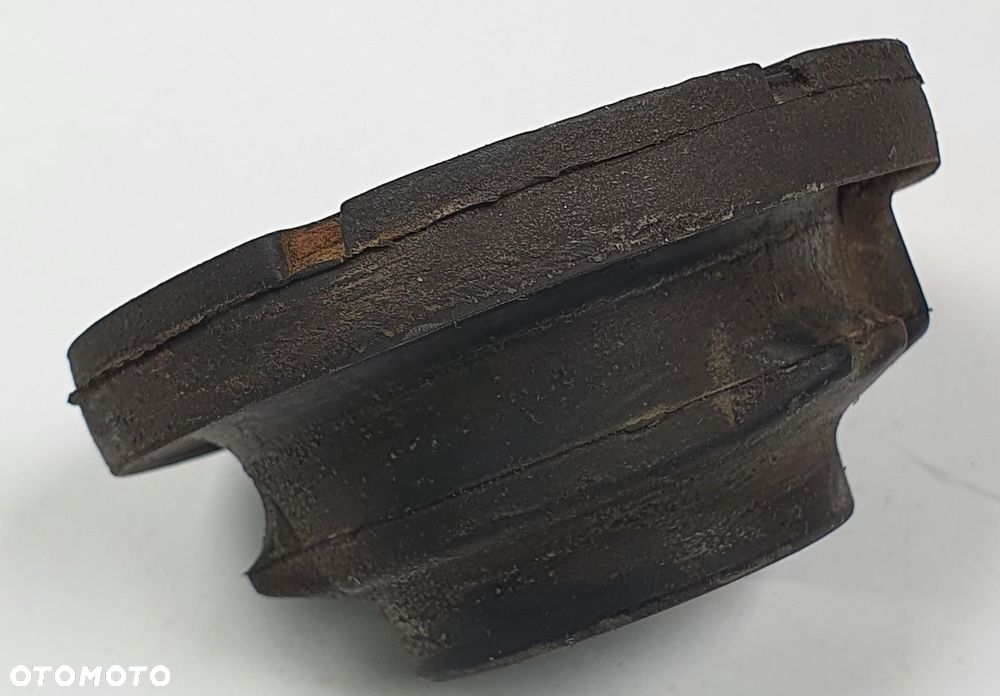 GUMA PODKŁADKA POD SPRĘŻYNĘ TYŁ SKODA FABIA I 1J0512149B - 3