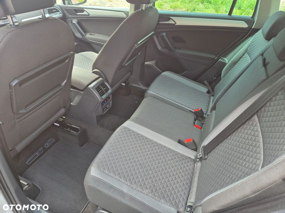 Volkswagen Tiguan - 28