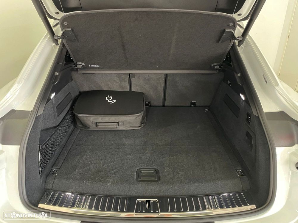 Porsche Cayenne Coupé E-Hybrid - 59