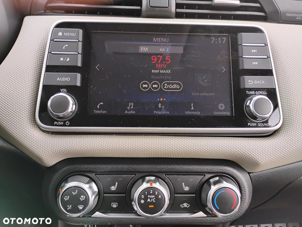 Nissan Micra 1.0 Visia Plus - 26