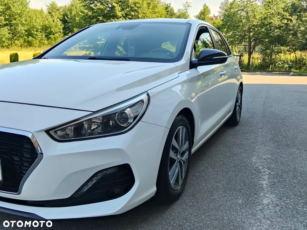 Hyundai i30 1.4 Premium - 11