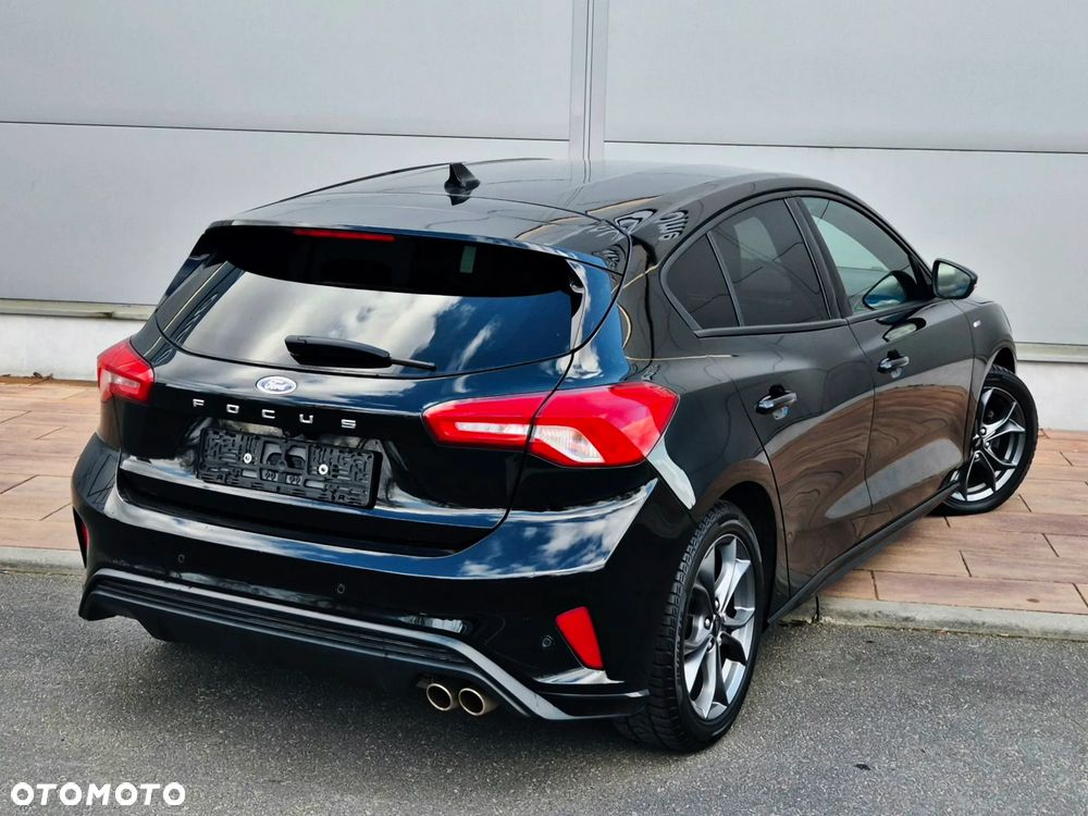 Ford Focus 1.5 EcoBoost ST-Line - 12
