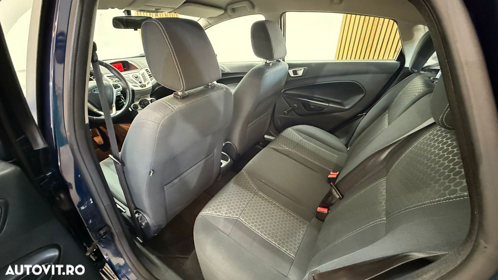 Ford Fiesta 1.25 Titanium - 24