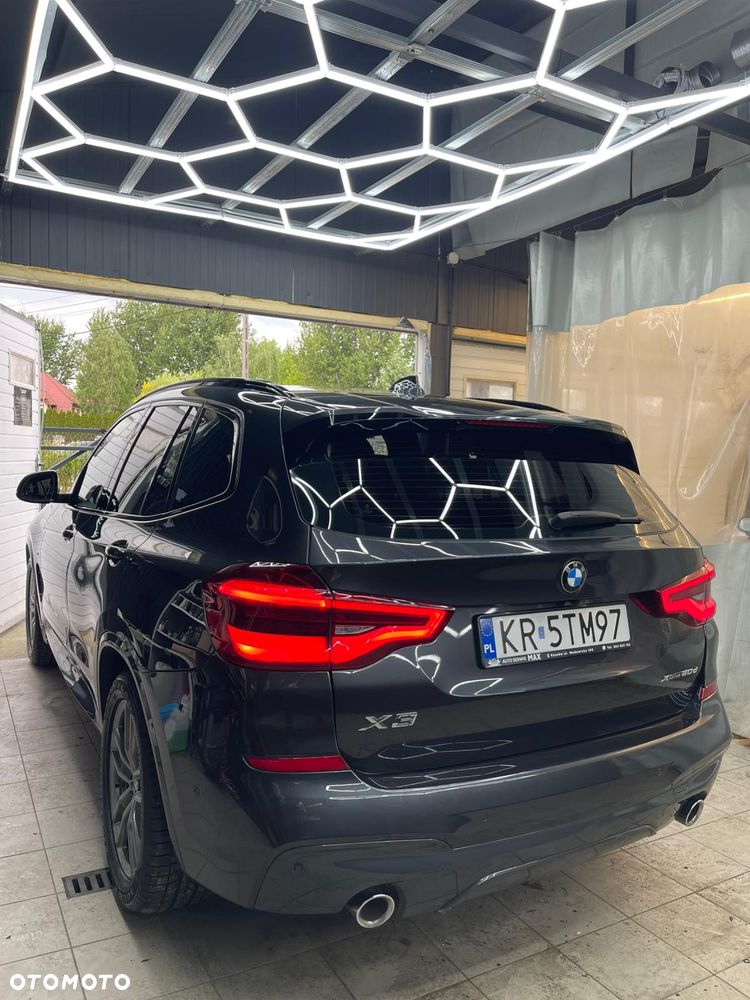 BMW X3 xDrive20d - 27
