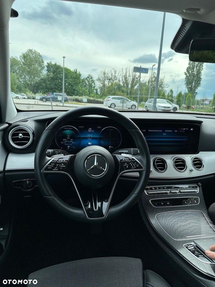 Mercedes-Benz Klasa E - 7