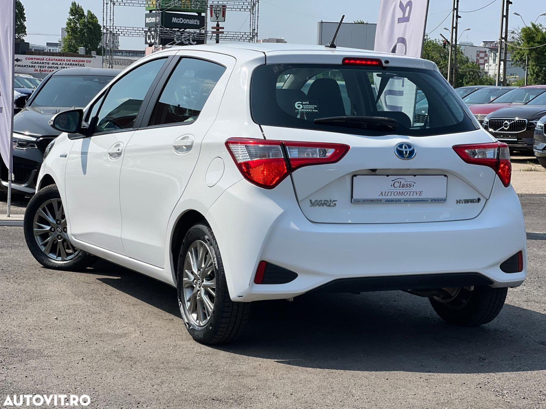 Toyota Yaris 1.5 VVT-i HSD Dynamic - 7