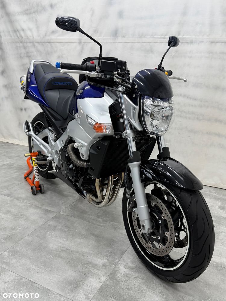 Suzuki GSR - 15