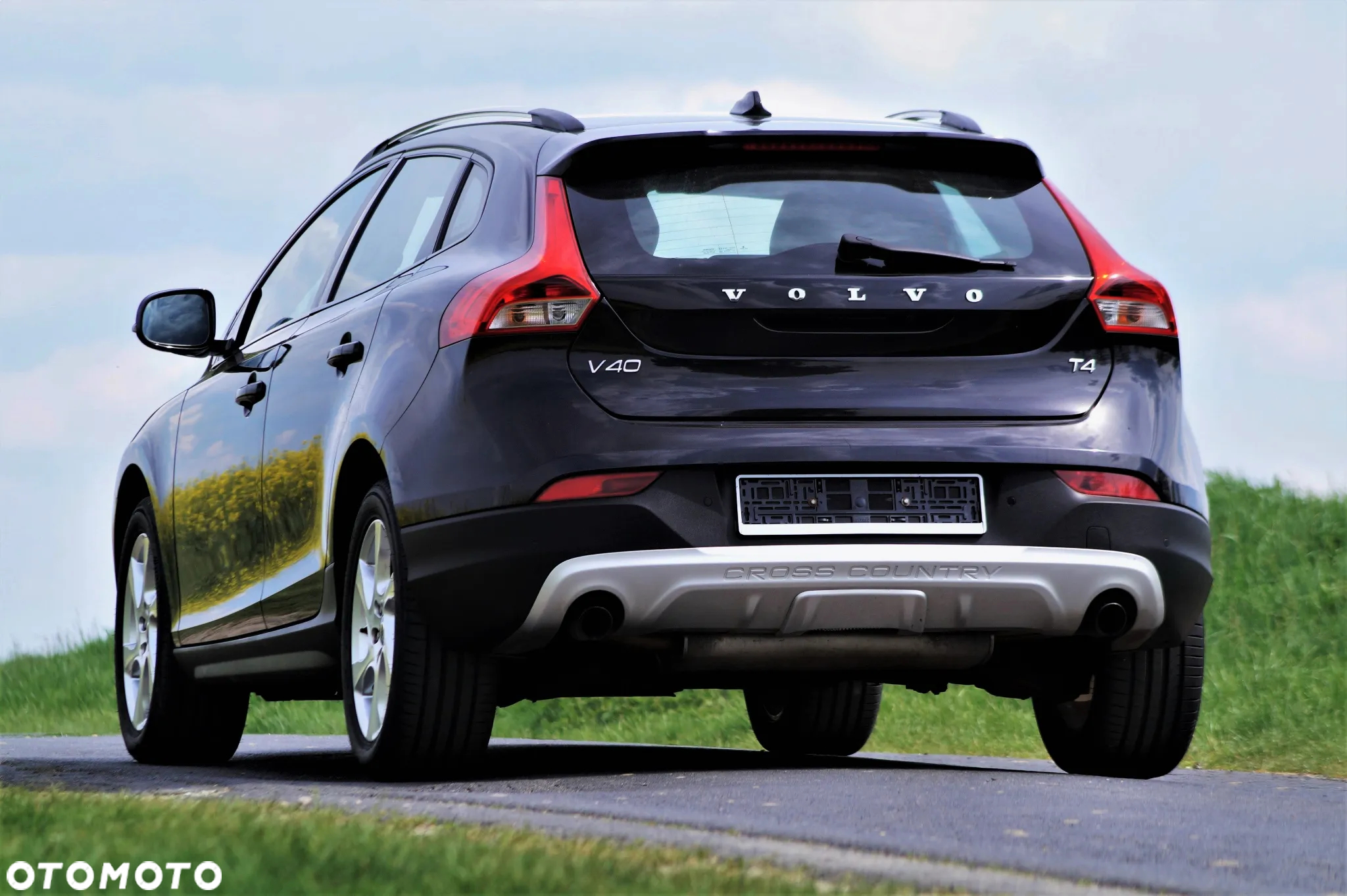 Volvo V40 Cross Country - 14