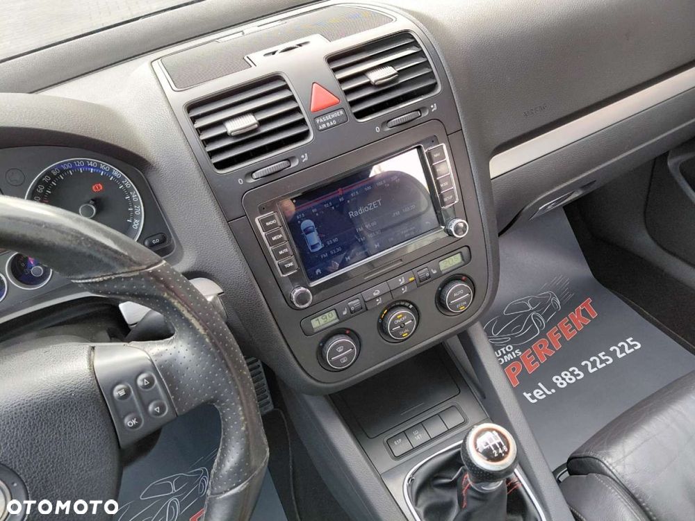 Volkswagen Golf - 21