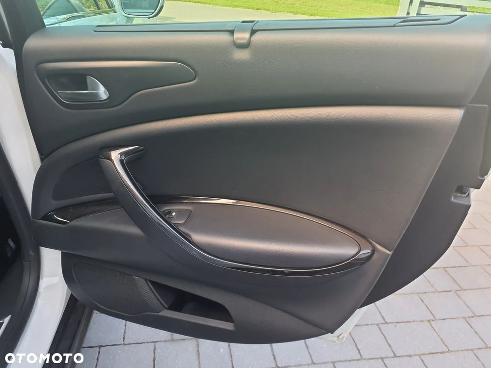 Citroën C5 Tourer HDi 165 FAP Exclusive - 17