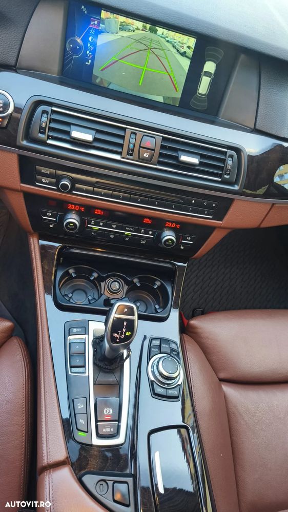 BMW Seria 5 525d xDrive - 7