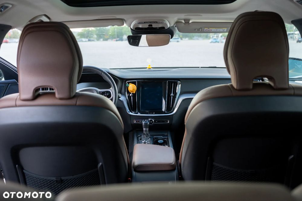 Volvo V60 D3 Momentum - 32