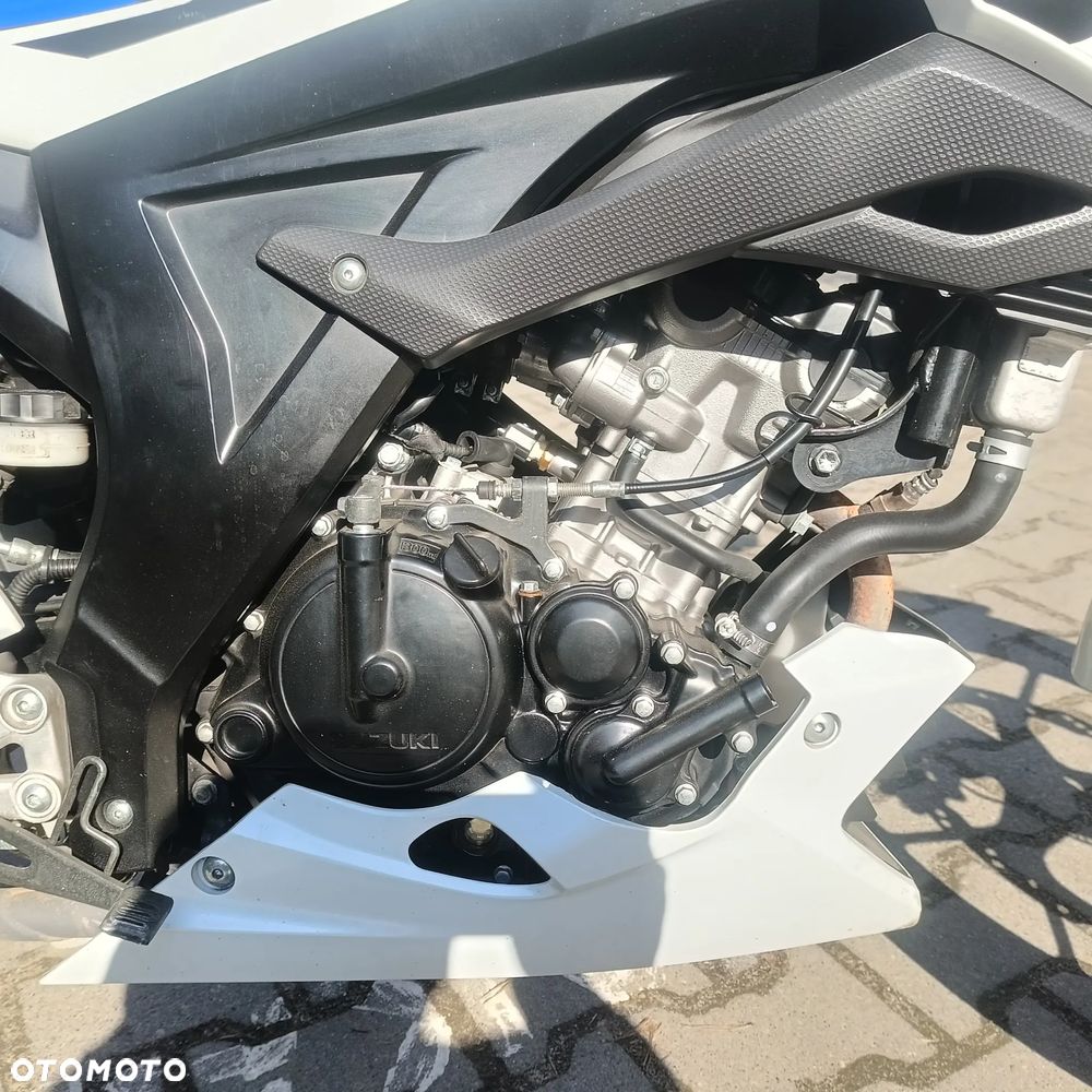 Suzuki GSX - 8