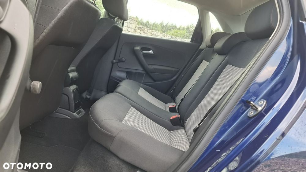 Volkswagen Polo - 8