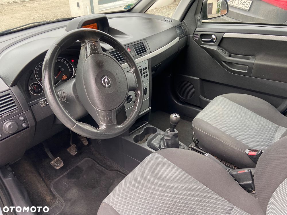 Opel Meriva 1.6 16V Cosmo - 16