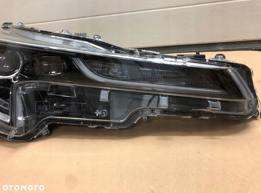 lampy full led toyota corolla xii e210 soczewki 2018-> brand - 4