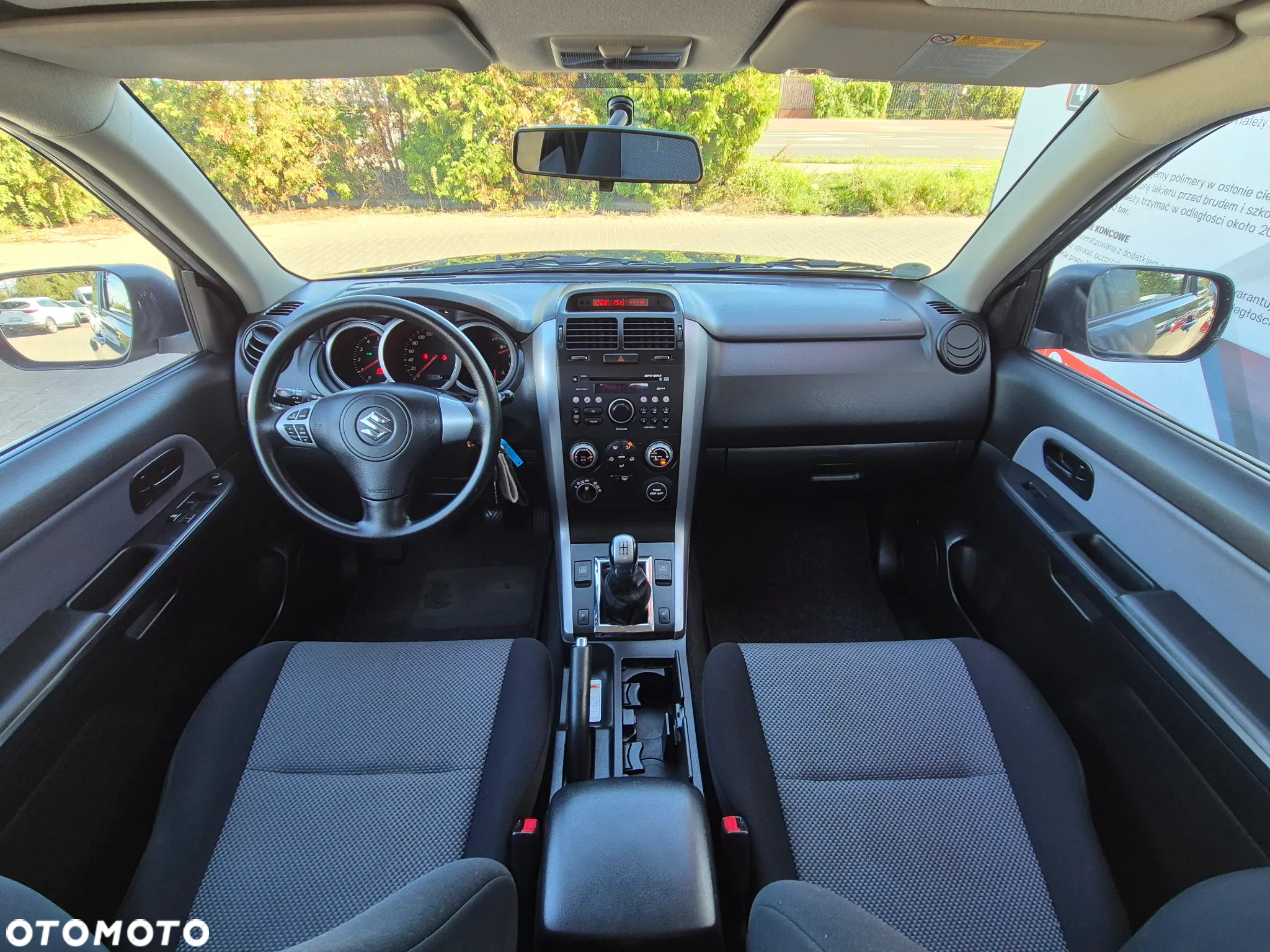 Suzuki Grand Vitara 1.9 DDiS Comfort - 28