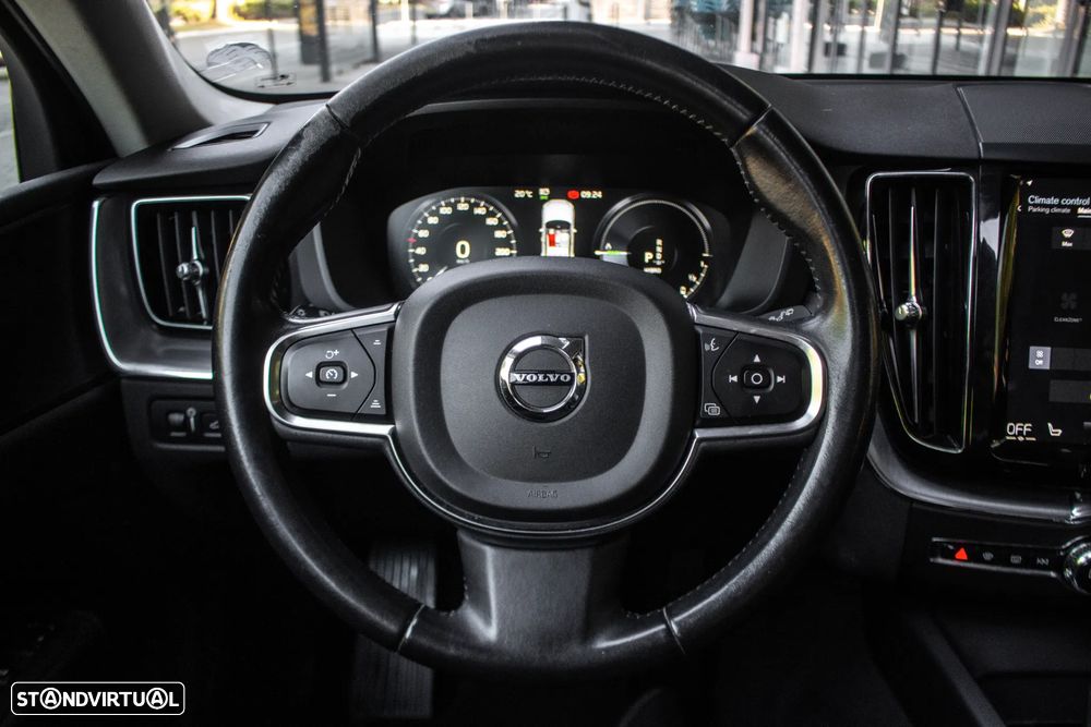 Volvo XC 60 T8 Twin Engine AWD Geartronic Inscription - 11