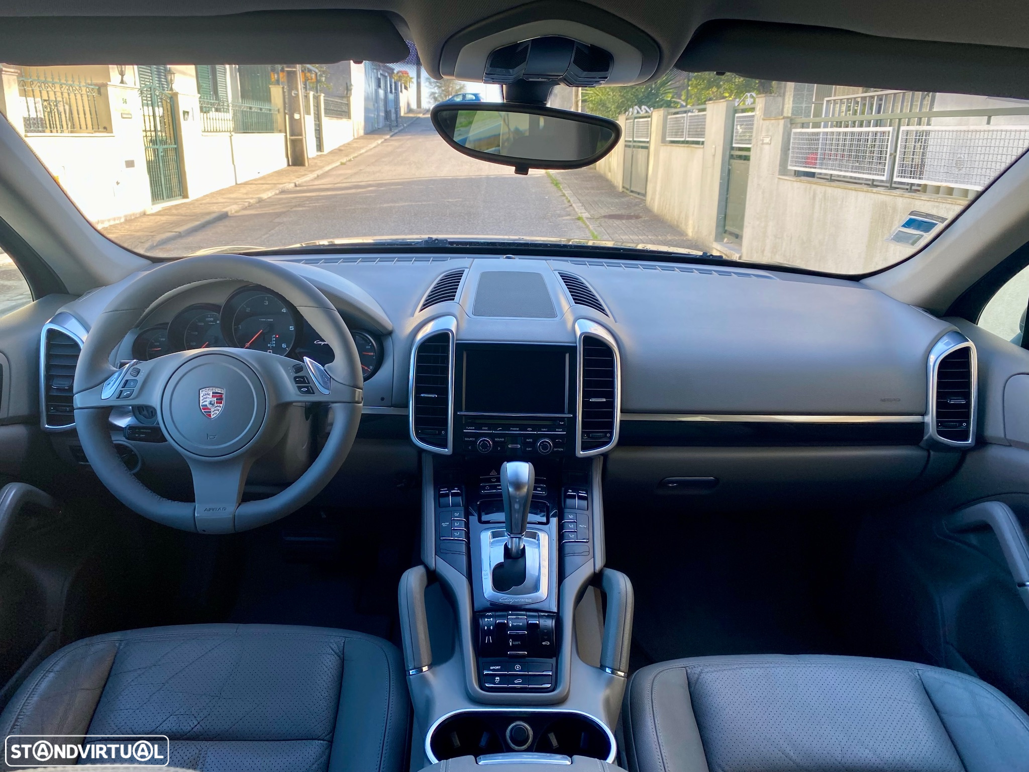 Porsche Cayenne - 9