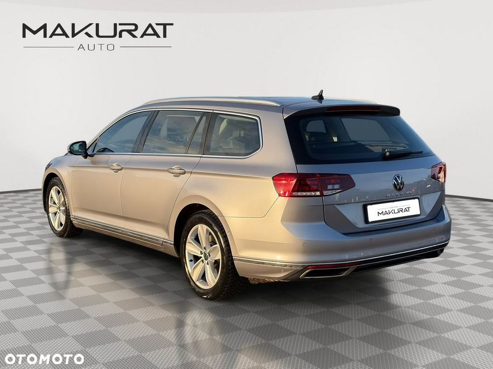 Volkswagen Passat 2023 photo 3