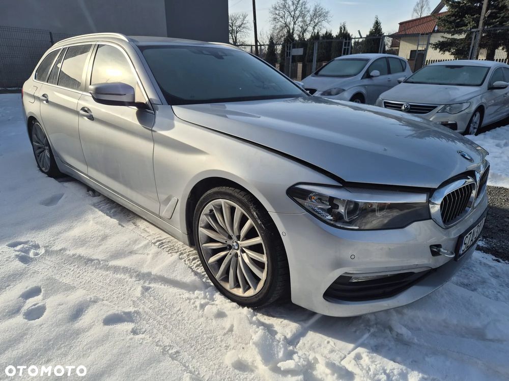BMW Seria 5 520d xDrive - 9