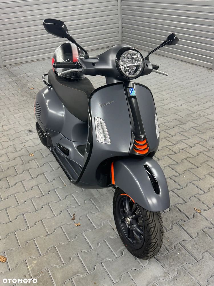 Vespa GTS - 1