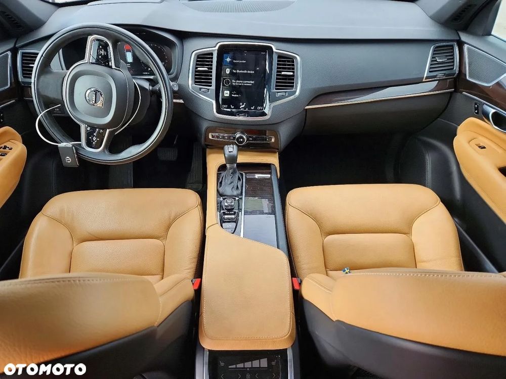 Volvo XC 90 - 7