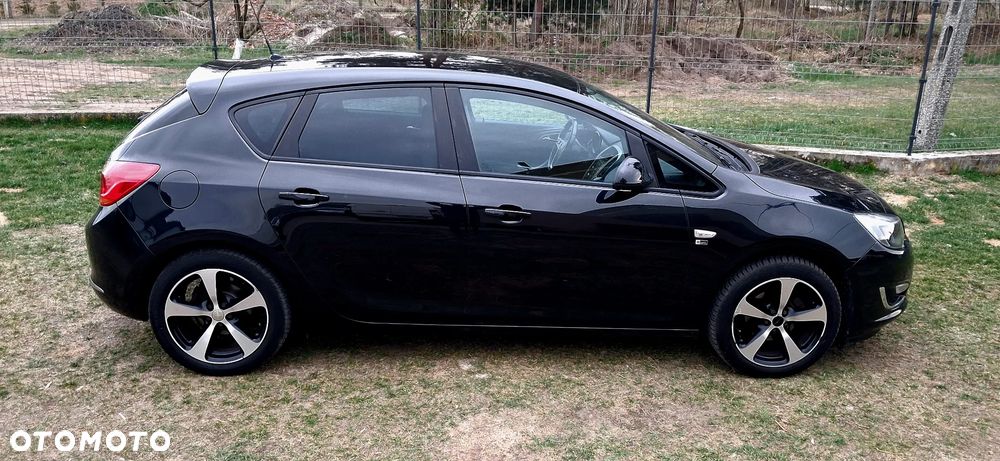 Opel Astra 1.4 150 Jahre - 5